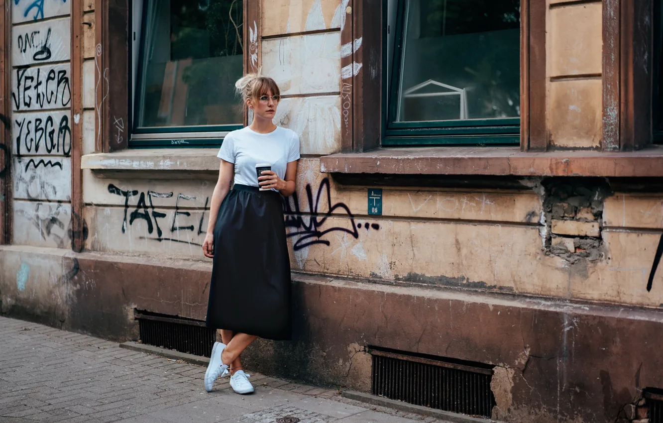 Photo wallpaper girl, street, Lexi Hu