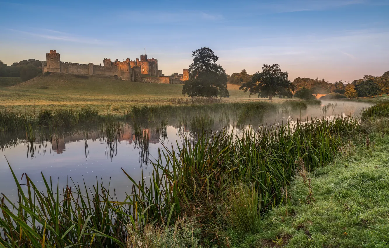 Photo wallpaper fog, river, Alnwick Castle