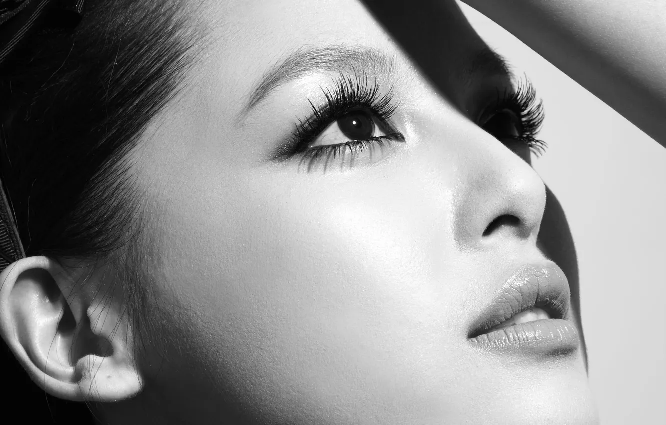 Photo wallpaper eyes, look, girl, shadow, hands, black and white, Asian