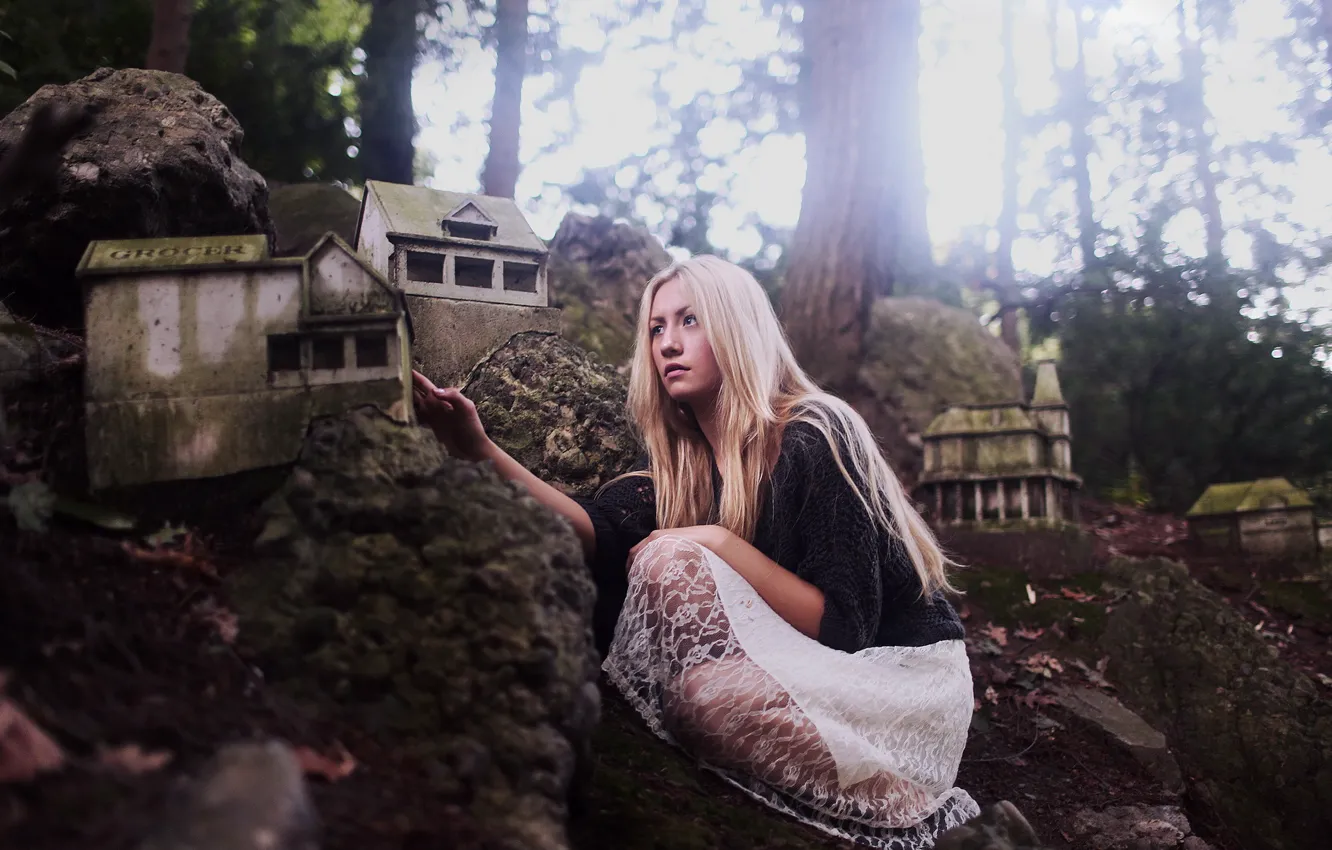 Photo wallpaper girl, the situation, house