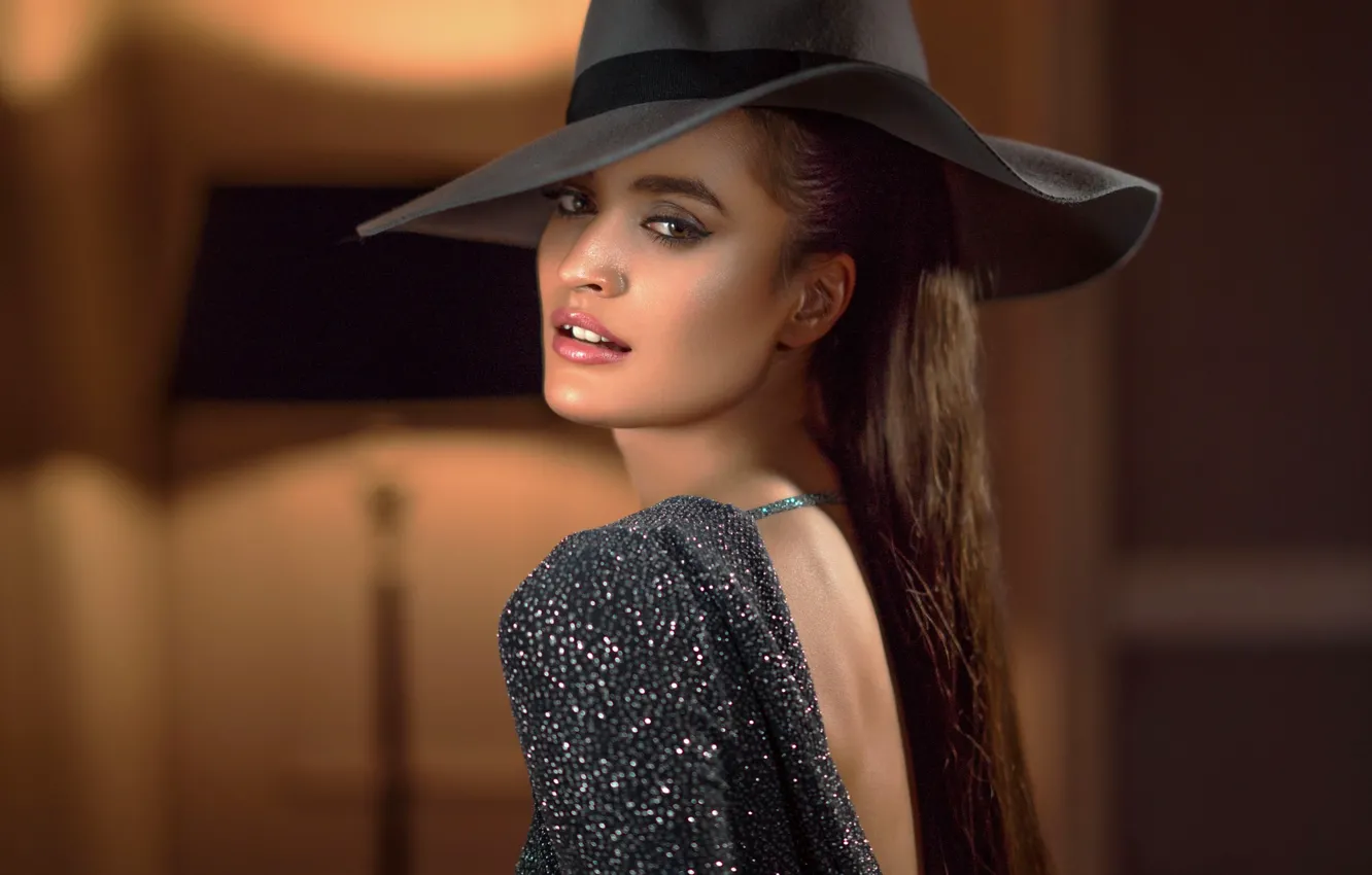 Photo wallpaper look, girl, back, hat, dress, brown hair, Maarten Quaadvliet