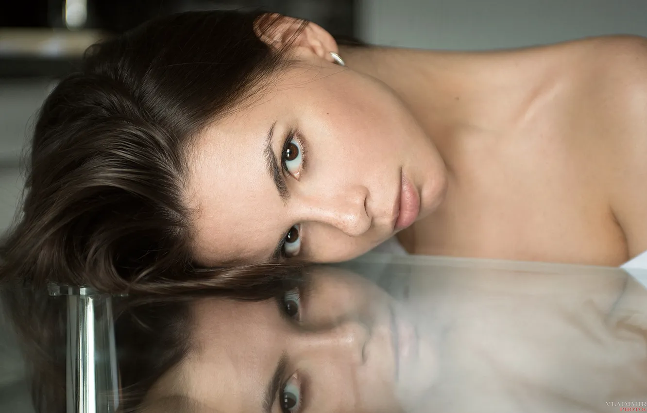 Photo wallpaper look, close-up, pose, reflection, model, portrait, makeup, brunette