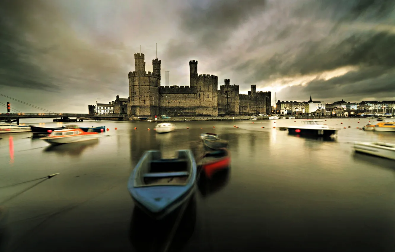 Photo wallpaper castle, boat, home, harbour, Wales, Carnarvon
