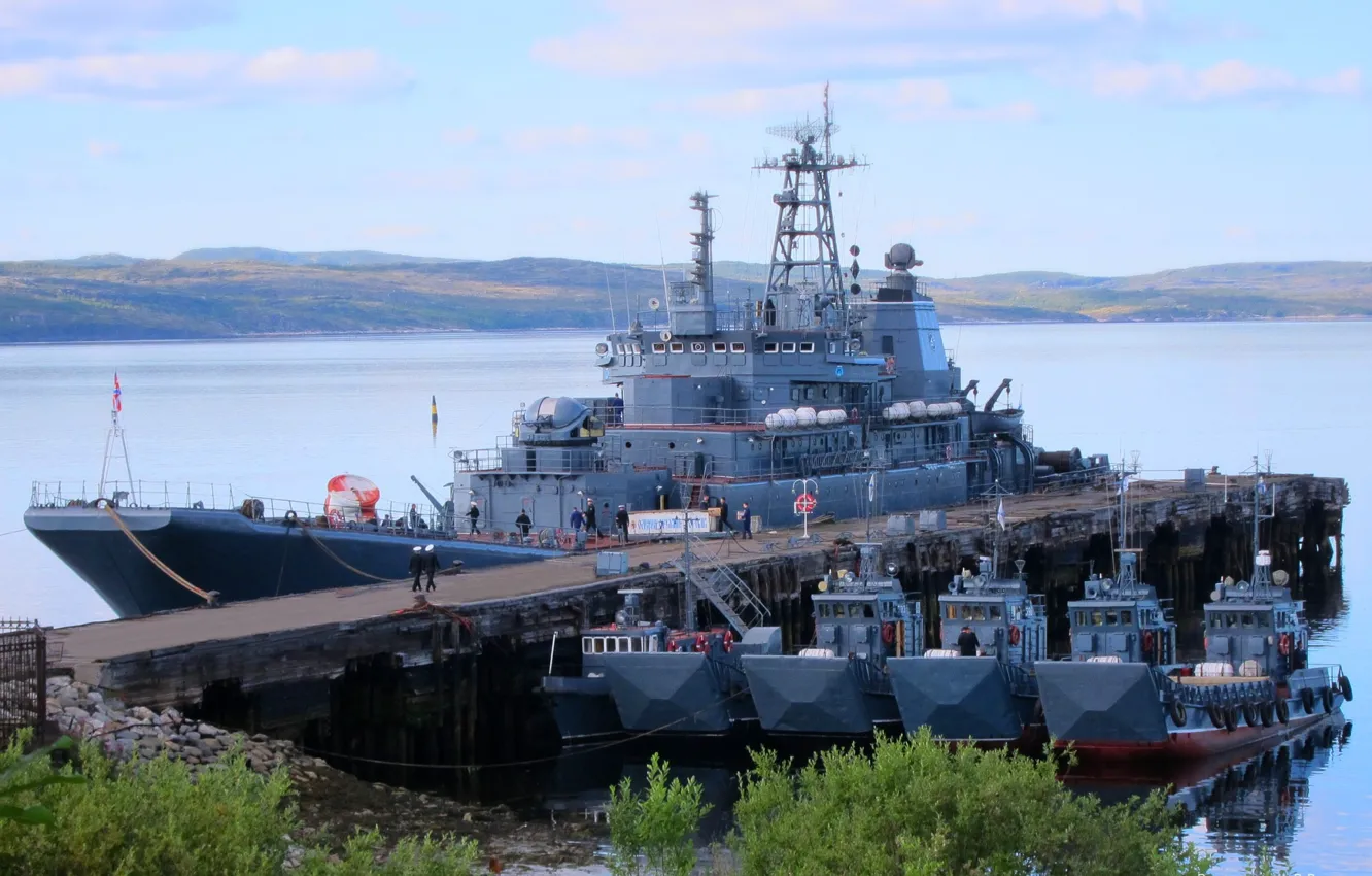 Photo wallpaper ships, pier, landing, Severomorsk