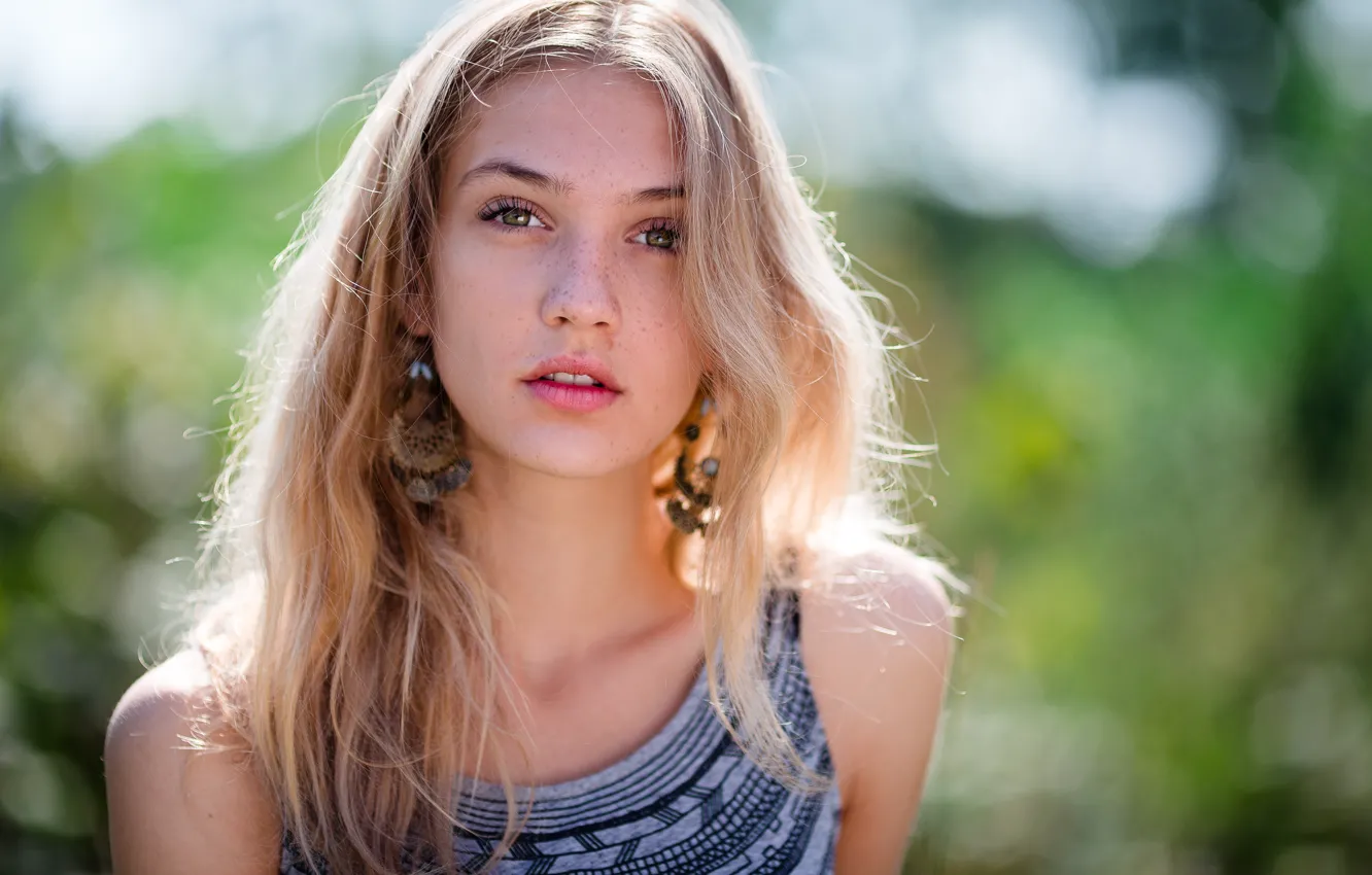 Photo wallpaper summer, eyes, look, face, background, hair, lips