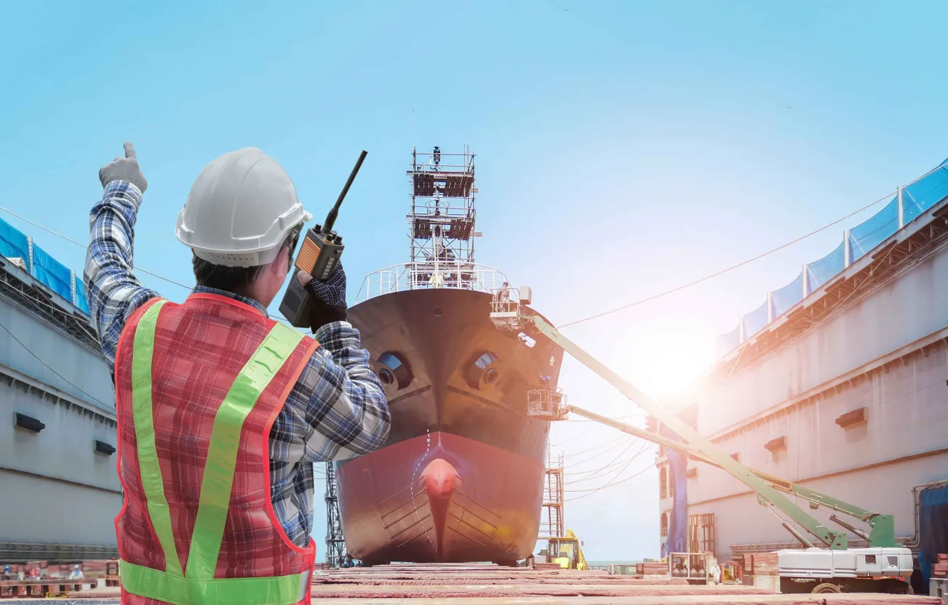 Photo wallpaper ship, back, The ship, male, helmet, ship, radio, Builder