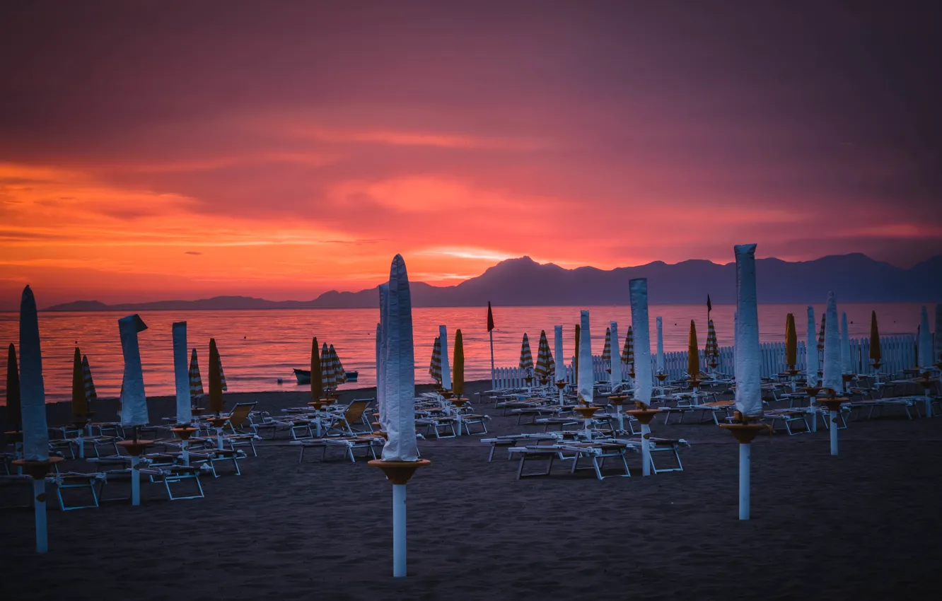 Photo wallpaper sand, sea, beach, clouds, sunset, mountains, umbrella, stay