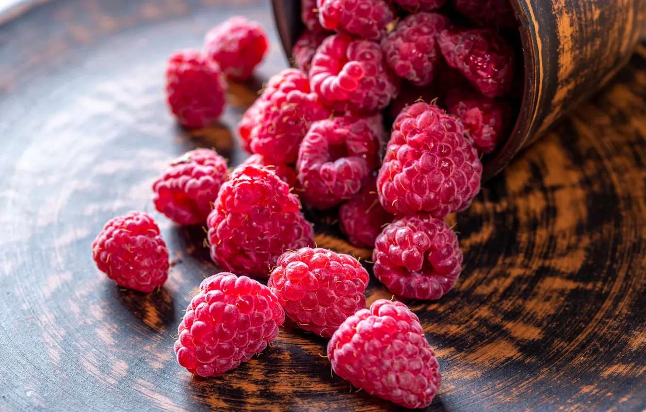 Photo wallpaper glass, berries, raspberry, placer, a lot, dish, wooden utensils