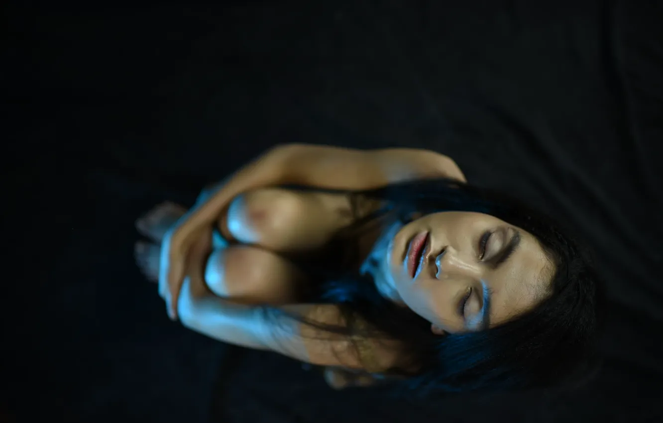 Photo wallpaper girl, brunette, black background, closed eyes