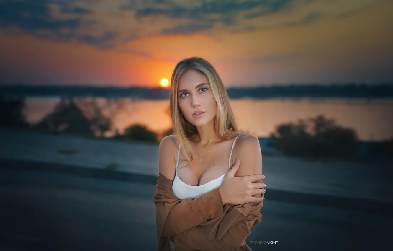 Photo wallpaper chest, look, the sun, sunset, Girl, blonde, Alexander Drobkov-Light, Anastasia Popova