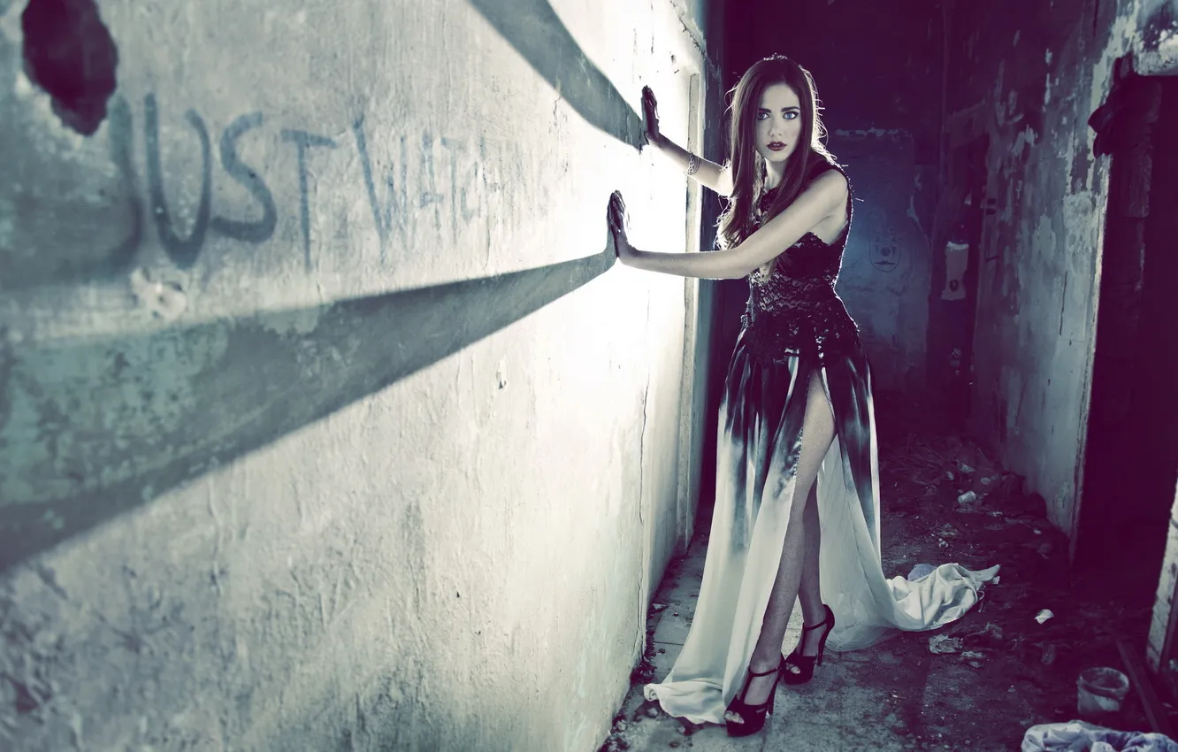 Photo wallpaper girl, light, wall