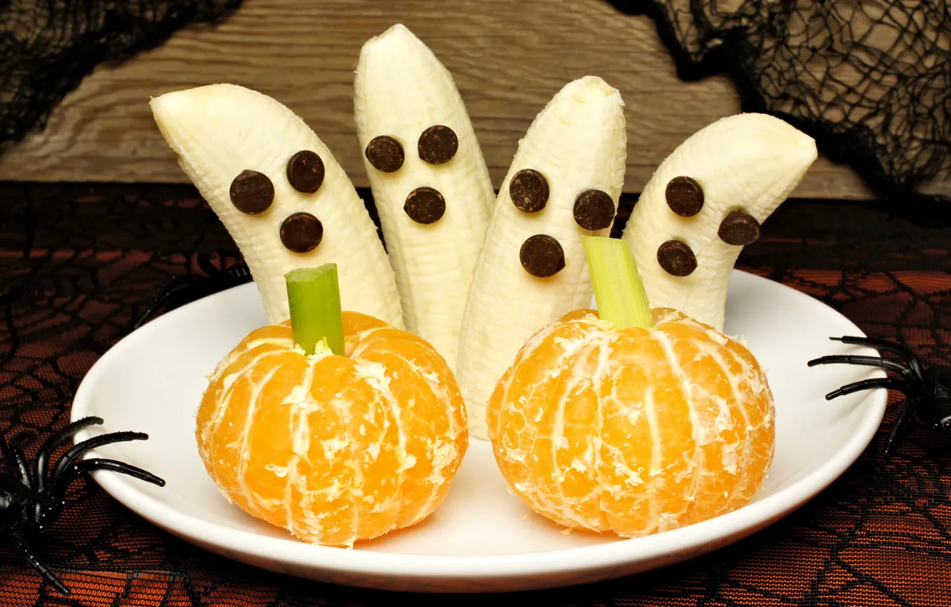 Photo wallpaper creative, spider, plate, bananas, tangerines