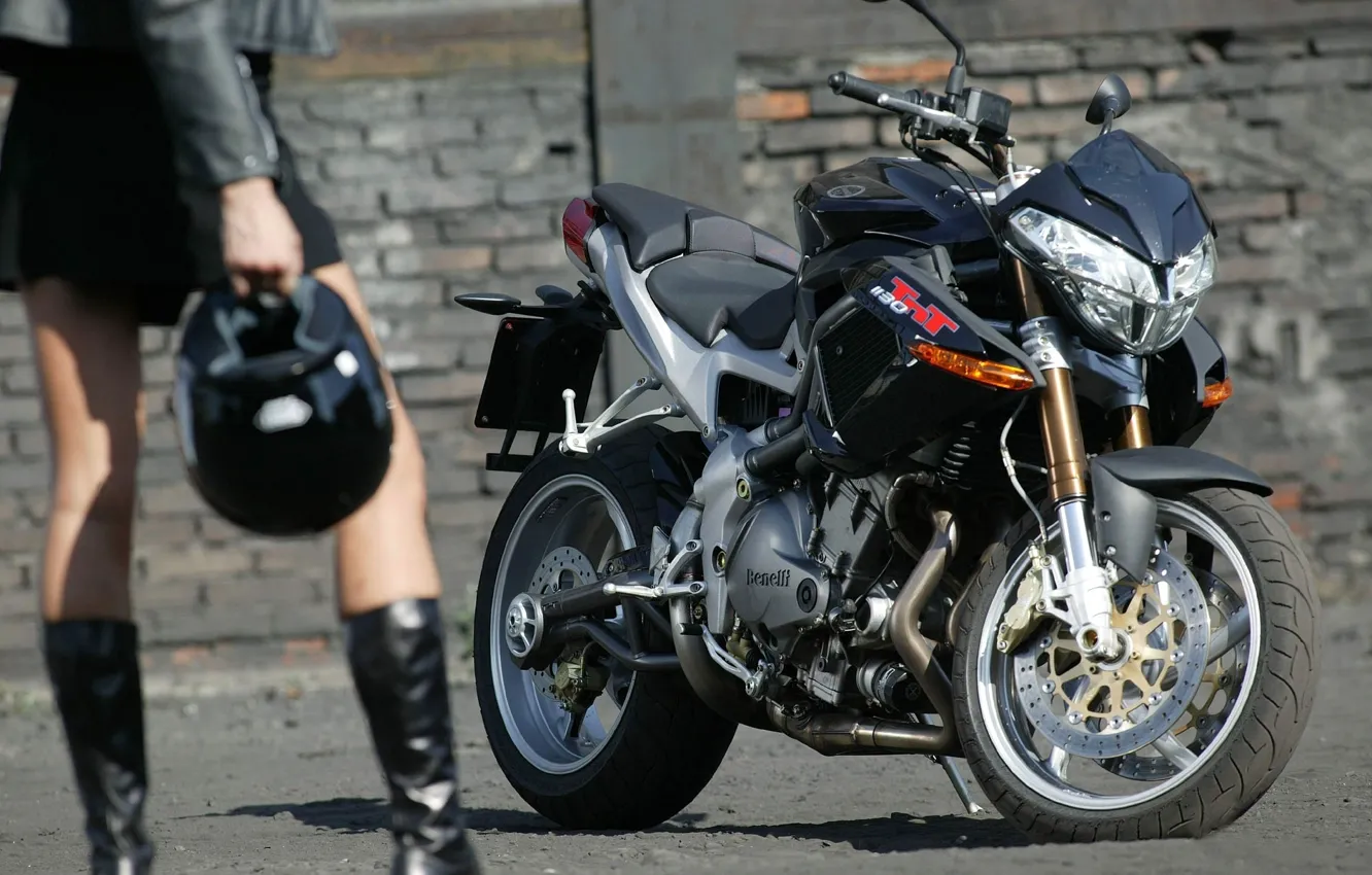 Wallpaper girl, boots, dress, helmet, sorbic for mobile and desktop