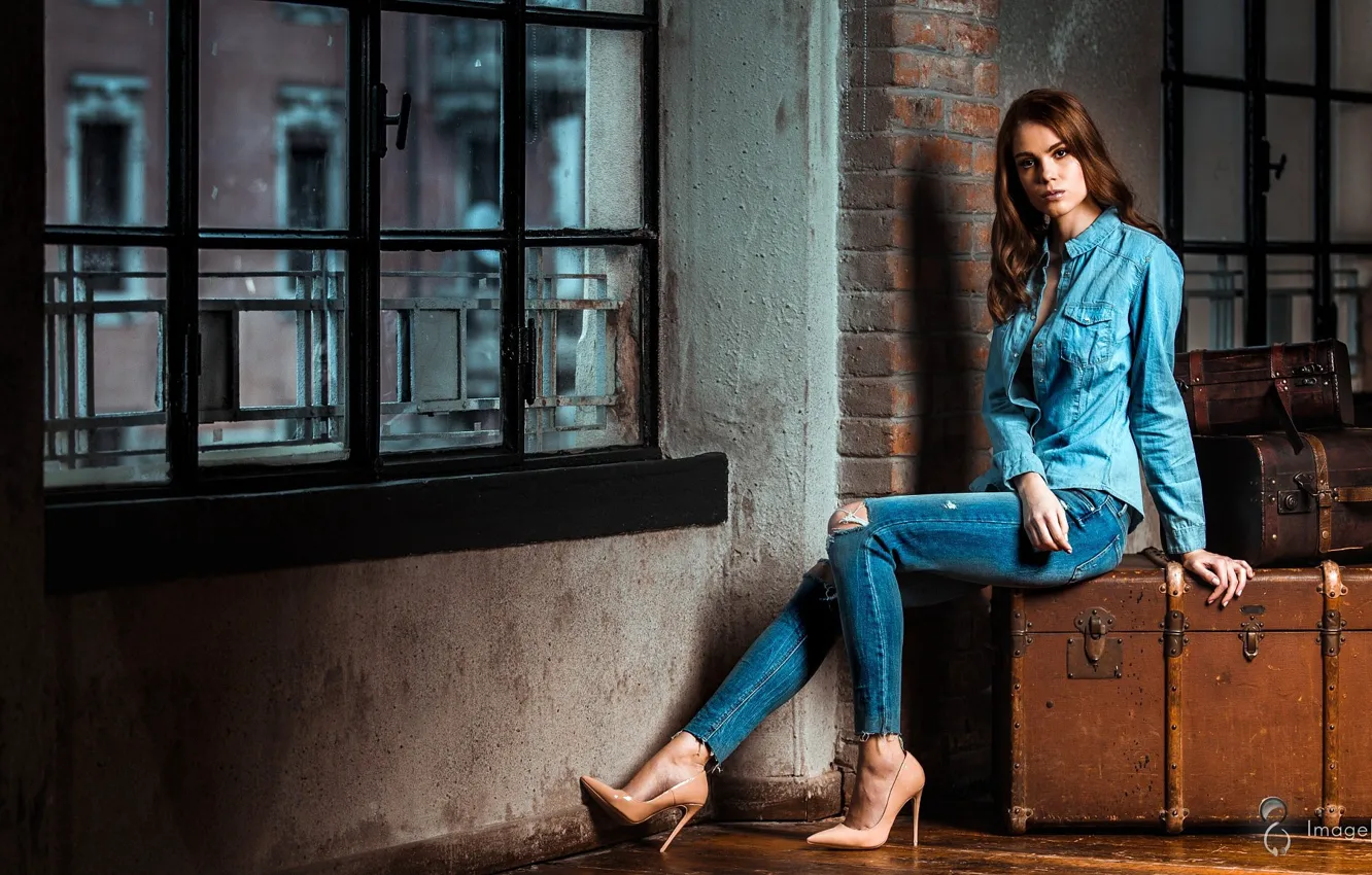 Photo wallpaper look, night, pose, model, portrait, jeans, makeup, figure