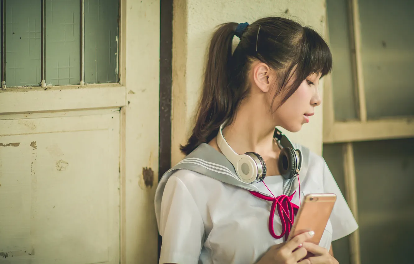 Photo wallpaper girl, headphones, phone, Asian