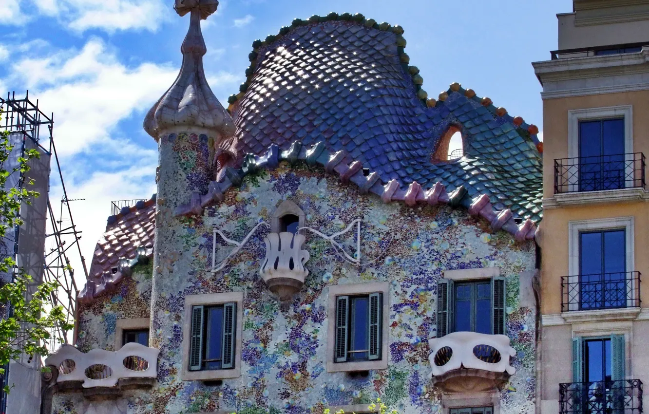 Photo wallpaper Barcelona, Spain, Gaudí