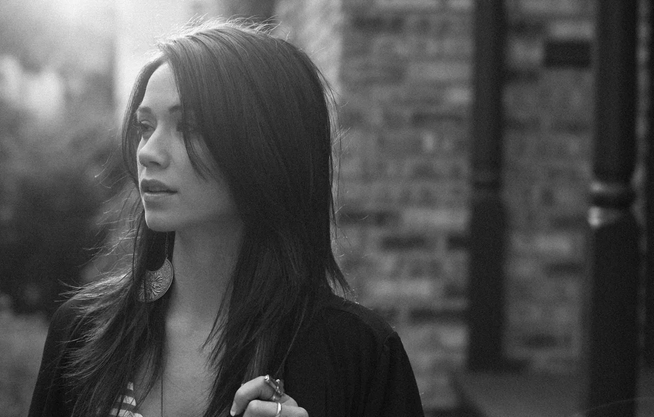 Photo wallpaper brunette, beauty, black and white