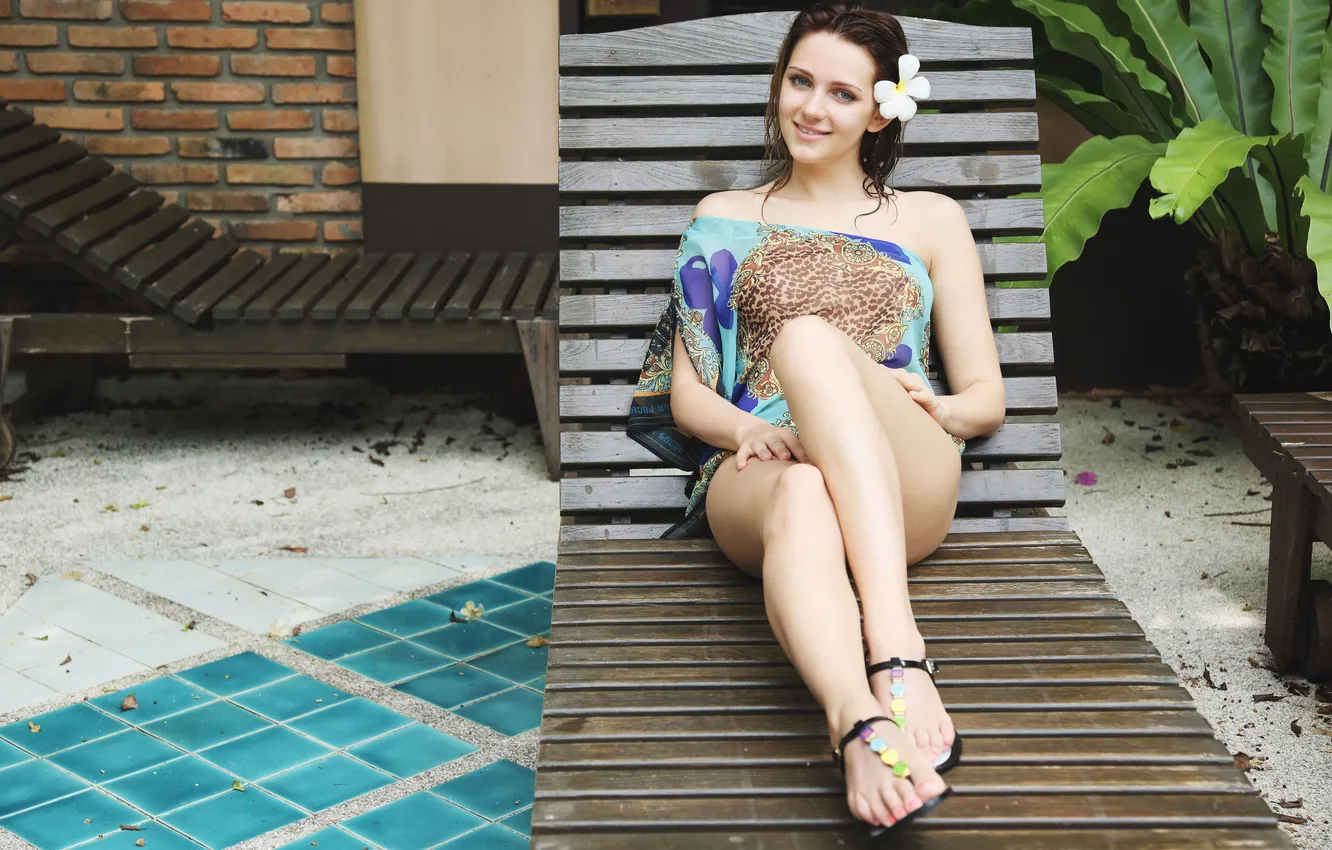 Photo wallpaper smile, model, Oliana, Deck Chair, Woman Outdoors