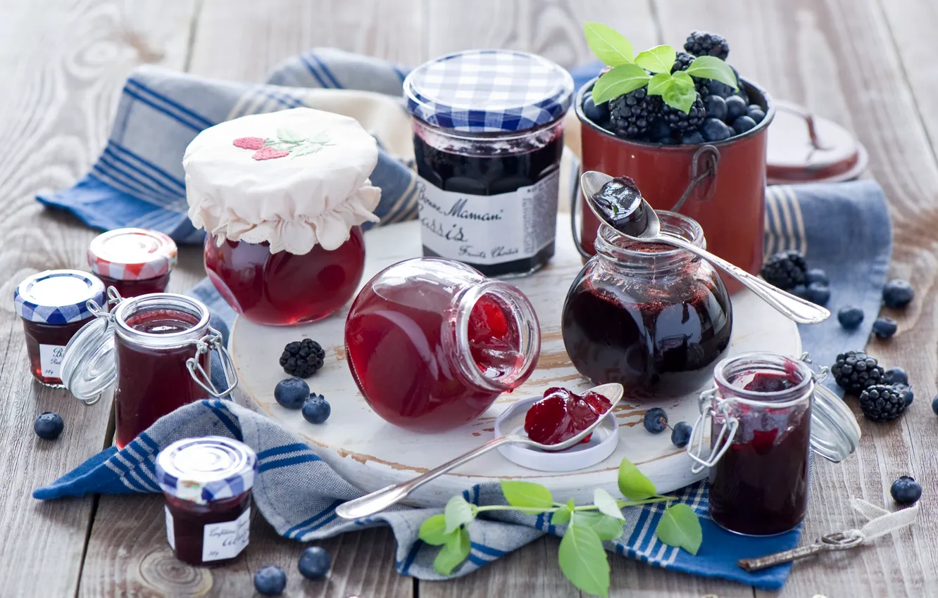 Photo wallpaper berries, blueberries, jars, dishes, banks, BlackBerry, jam, jam