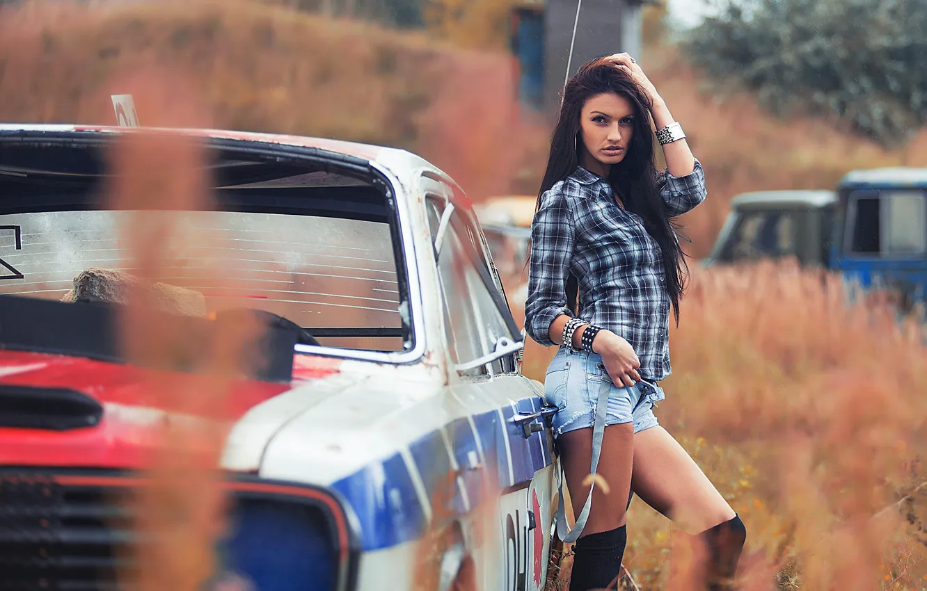 Photo wallpaper look, sexy, shorts, legs, beauty, photographer, the junkyard, Martin Brest