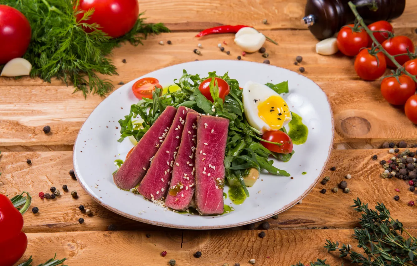 Photo wallpaper eggs, vegetables, tomatoes, salad, garlic, tuna, Nicoise