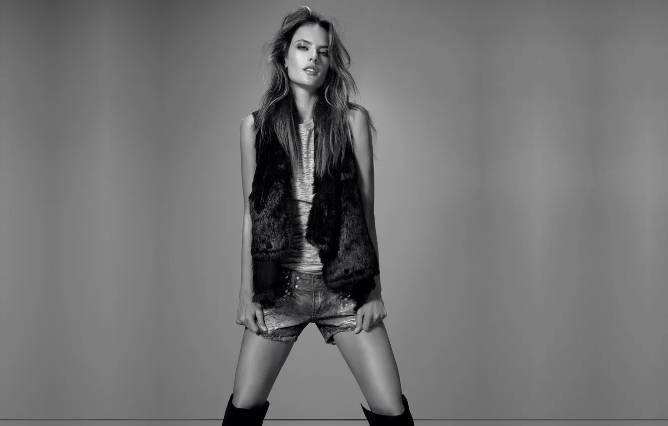 Photo wallpaper model, black and white, Alessandra Ambrosio, grey background