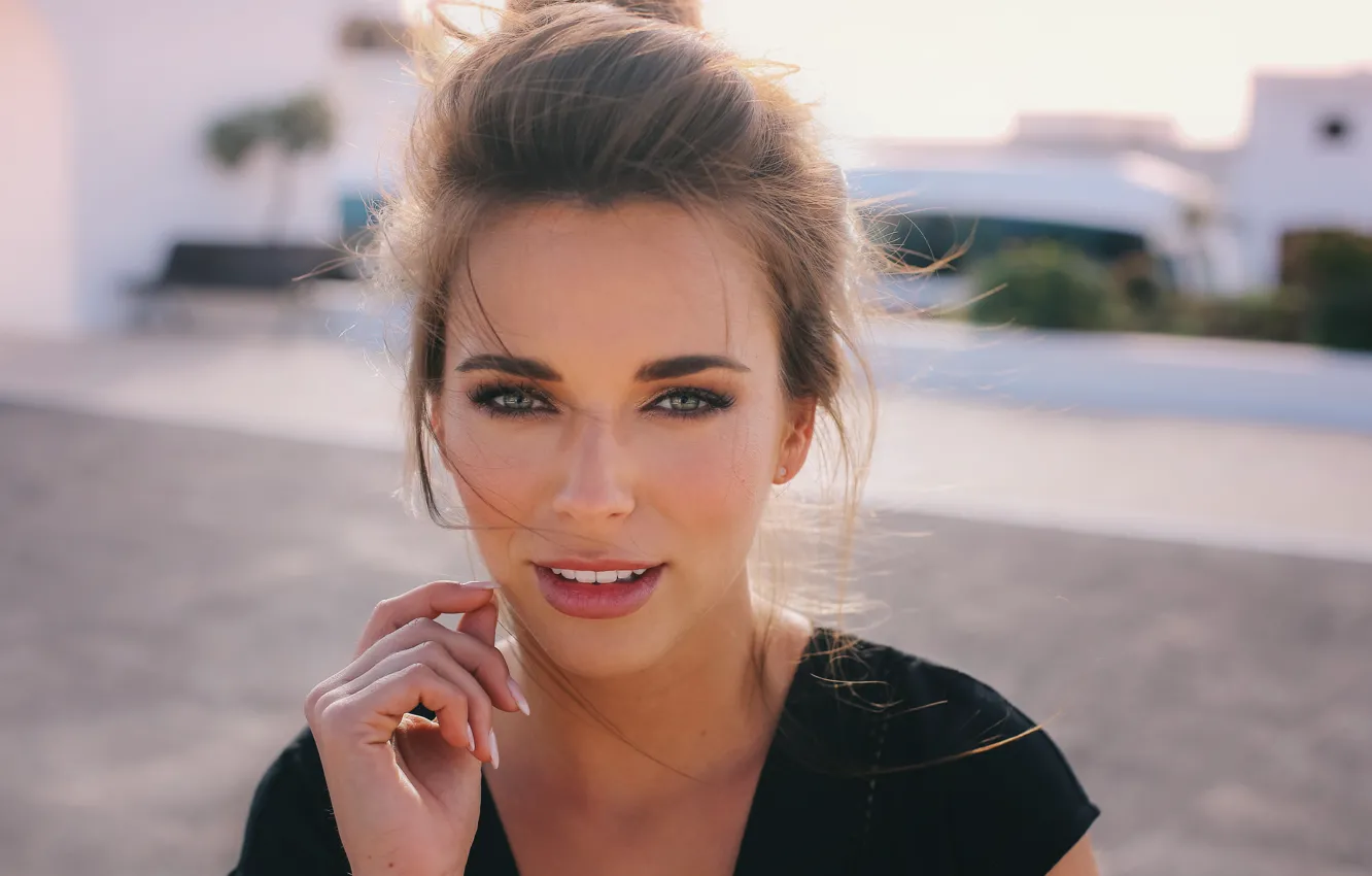 Photo wallpaper look, sponge, teeth, David Olkarny, Keep staring