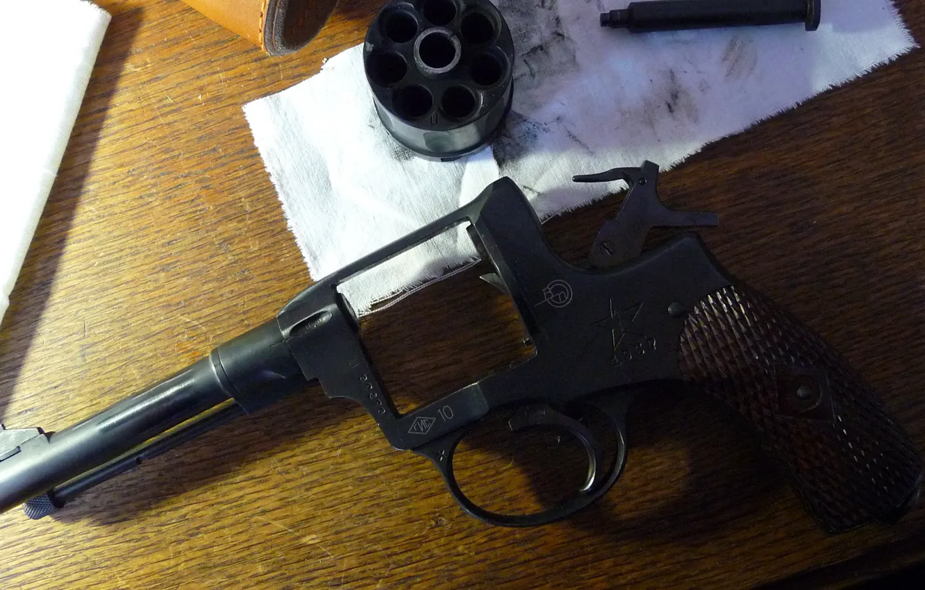 Photo wallpaper gun, revolver, revolver