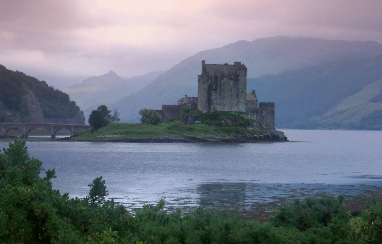 Photo wallpaper the sky, clouds, mountains, clouds, bridge, lake, Scotland, The Eilean Donan Castle