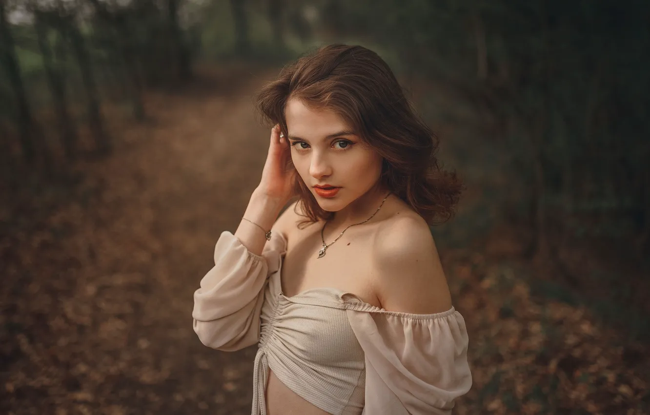 Photo wallpaper look, girl, nature, pose, hands, shoulders, bokeh, Jiří Tulach
