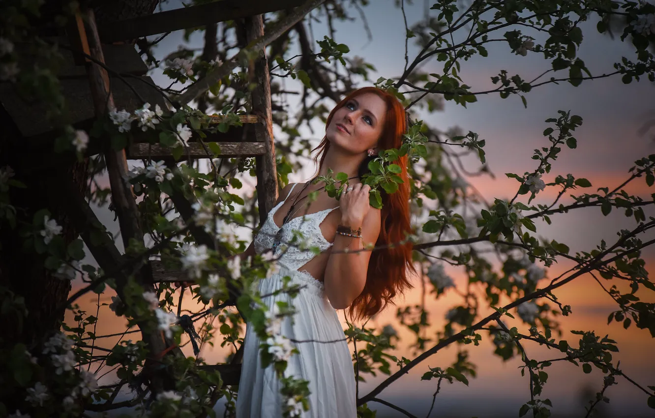 Photo wallpaper girl, nature, garden
