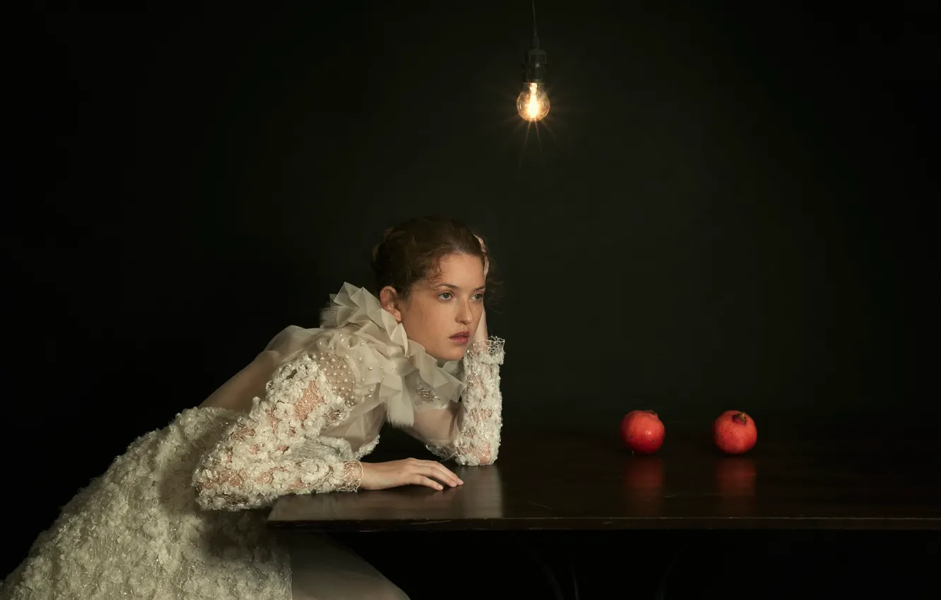 Photo wallpaper girl, table, light bulb, garnet