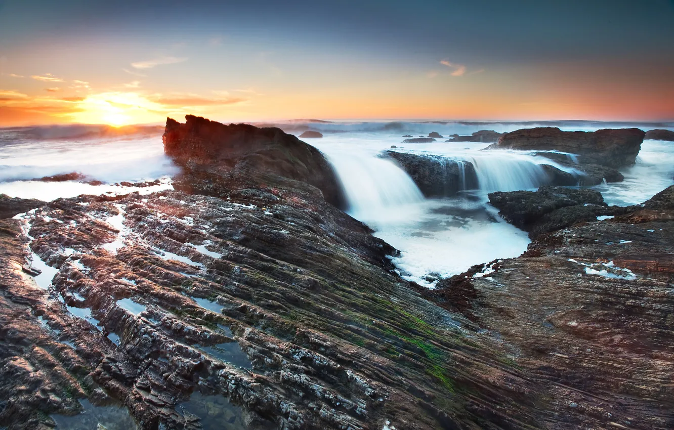 Photo wallpaper sea, rocks, waterfall, stream