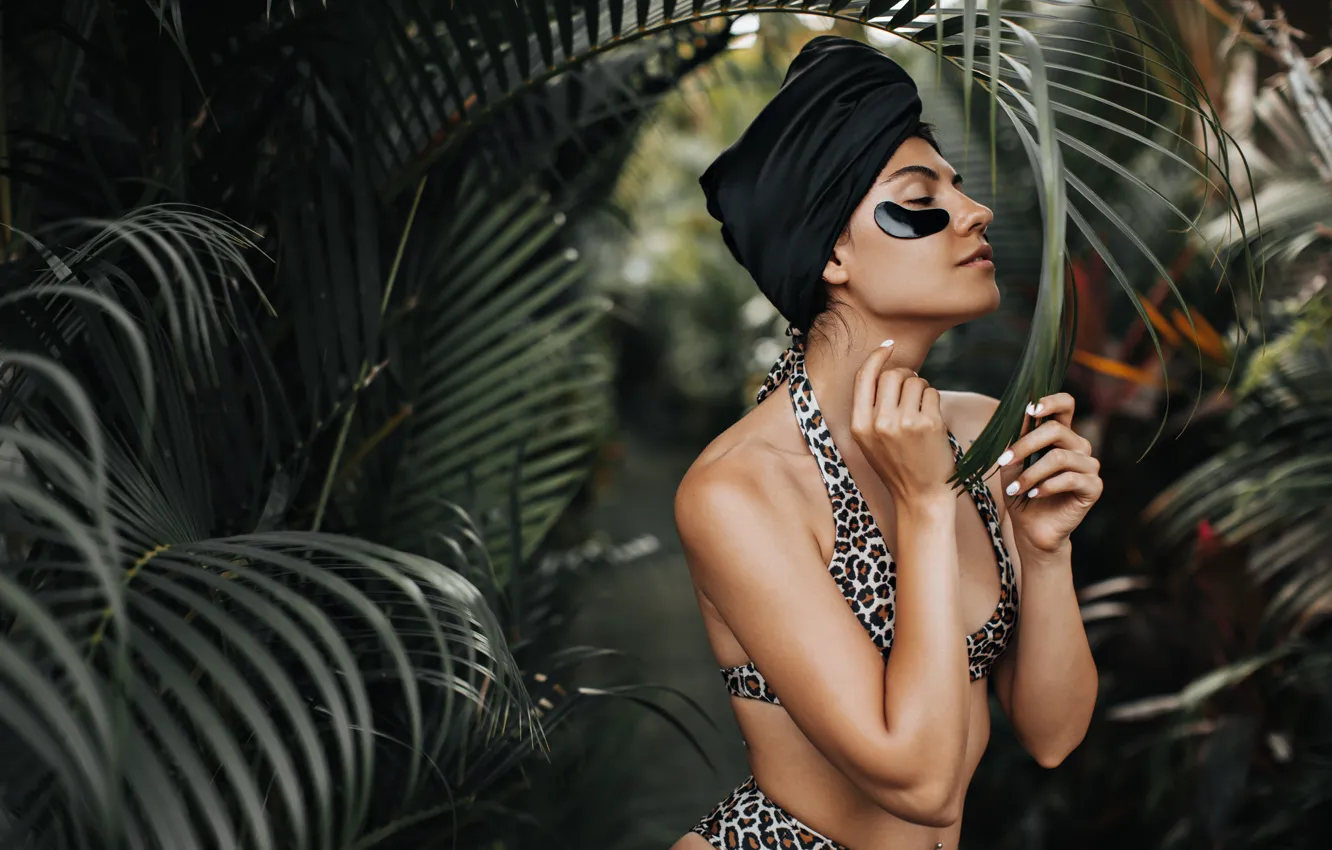 Photo wallpaper swimsuit, look, leaves, girl, face, pose, tropics, black