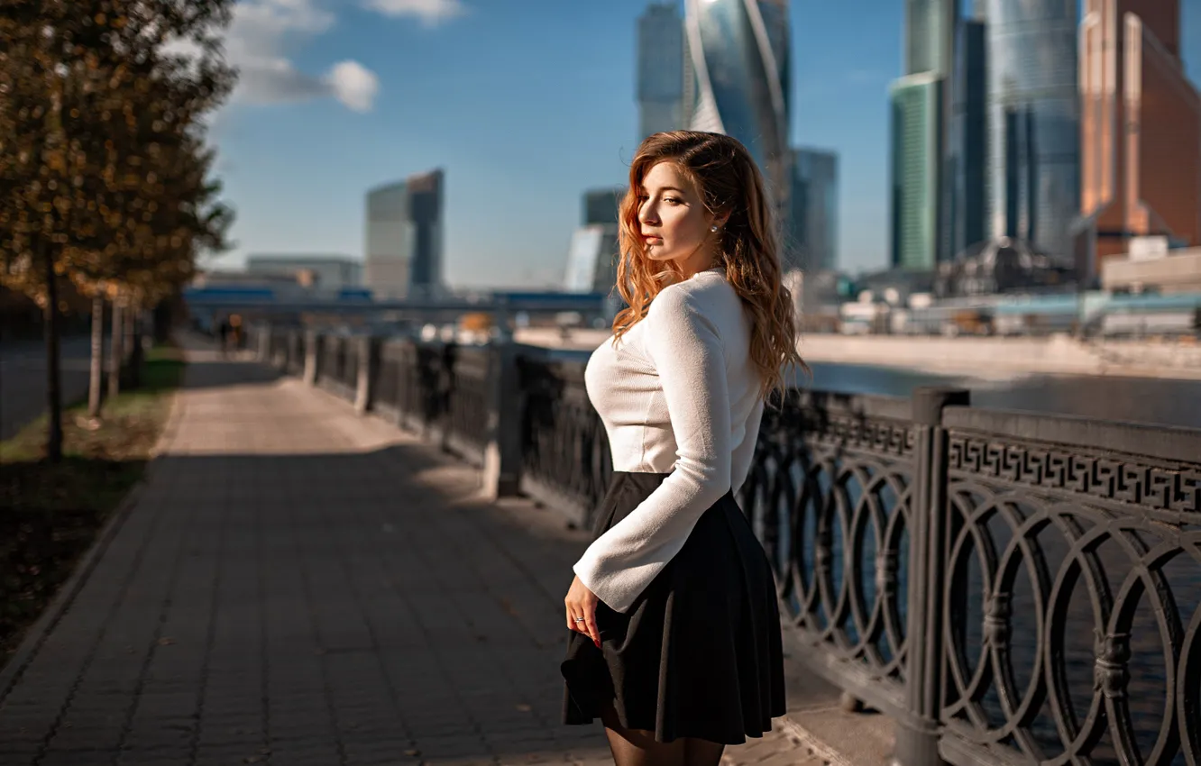 Photo wallpaper the sun, trees, landscape, the city, river, model, building, skirt