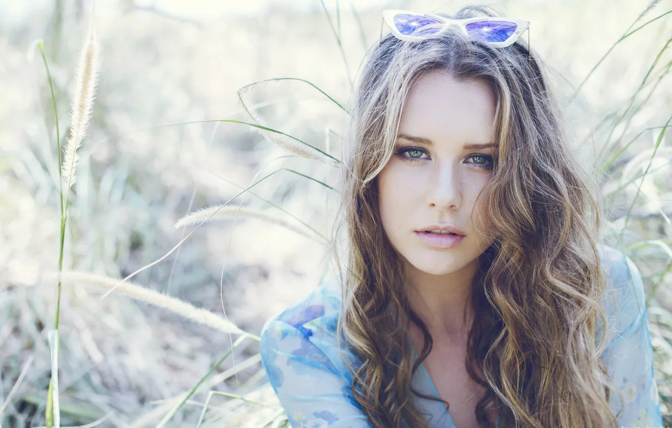 Photo wallpaper portrait, glasses, Megan Emmett
