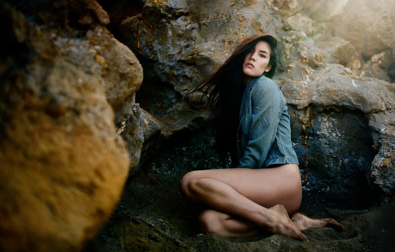 Photo wallpaper pose, stones, feet, jacket, dzhinsovka, Christina Carrie