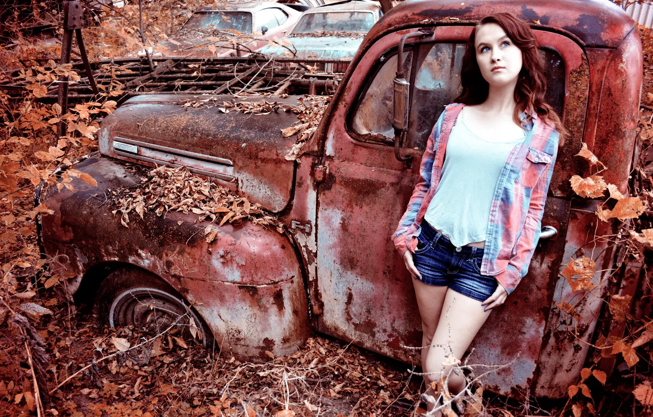 Photo wallpaper machine, autumn, girl