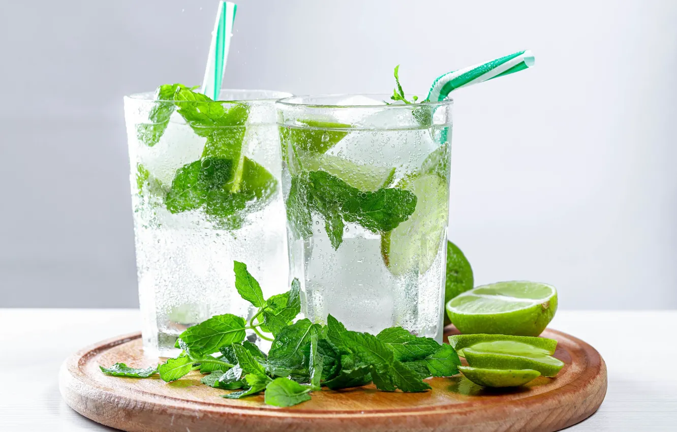Photo wallpaper bubbles, glass, mint, lemonade