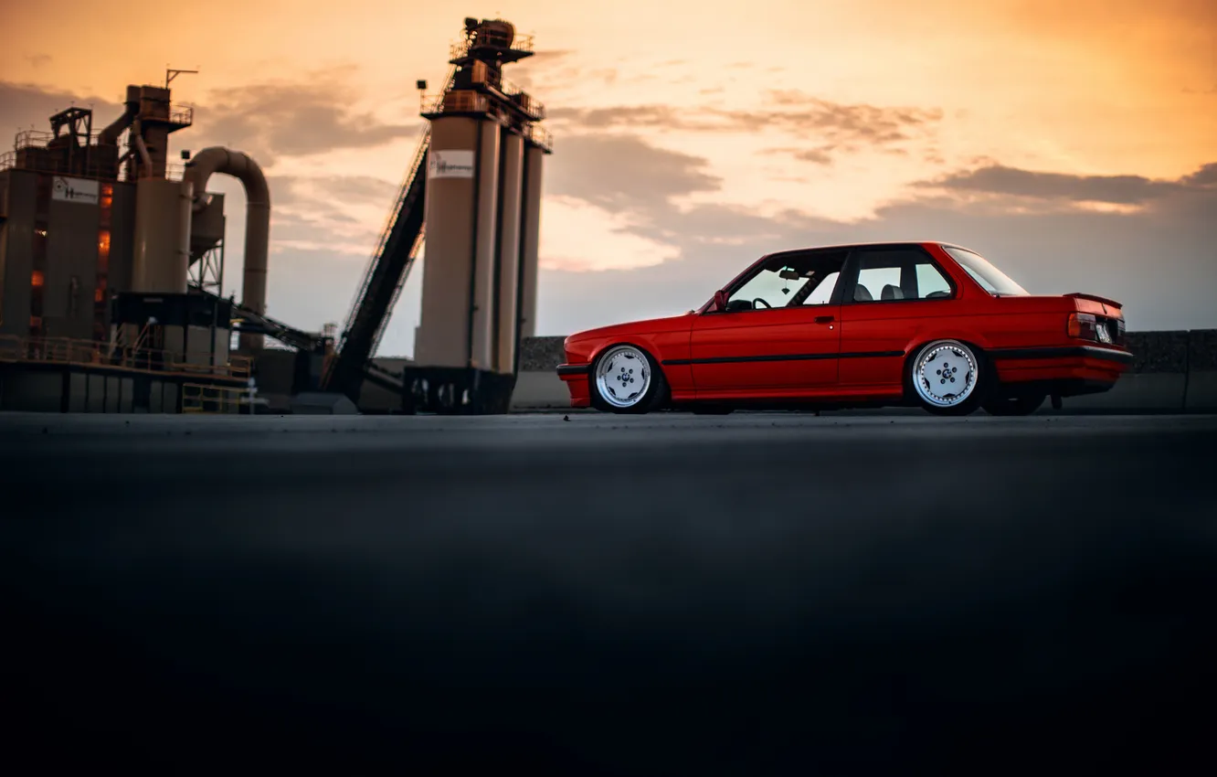 Photo wallpaper red, plant, BMW, BMW, profile, red, E30, The 3 series