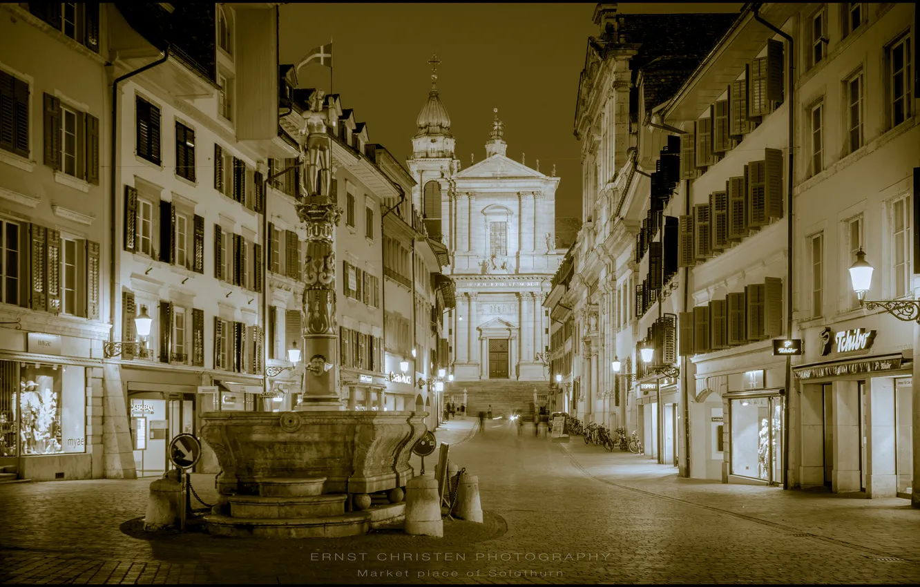 Photo wallpaper night, street, home, Switzerland, fountain, Solothurn