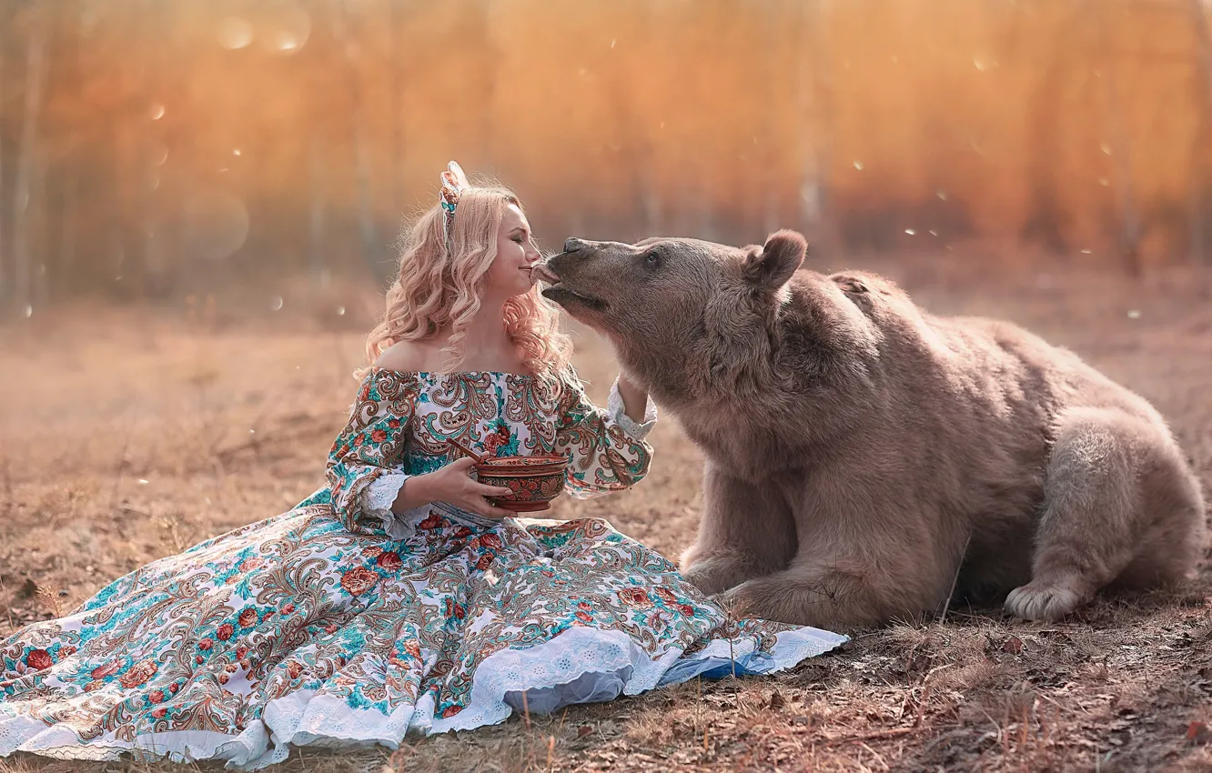 Photo wallpaper girl, animal, predator, dress, bear, blonde, outfit, tenderness