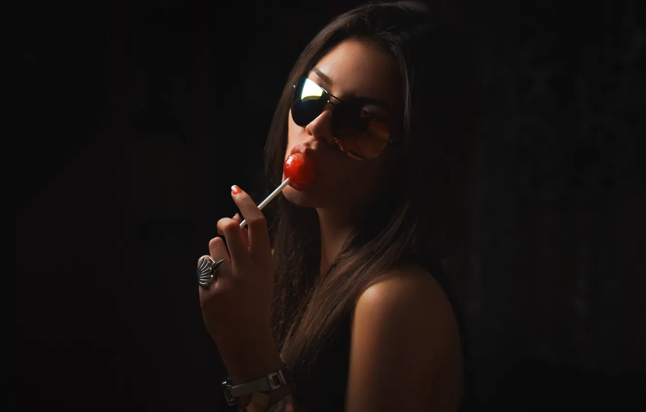 Photo wallpaper girl, sexy, passion, glasses, lips, lollipops, beauty, photographer