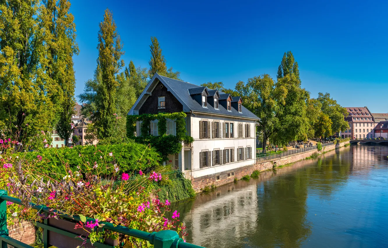 Photo wallpaper the city, river, France, home, Strasbourg