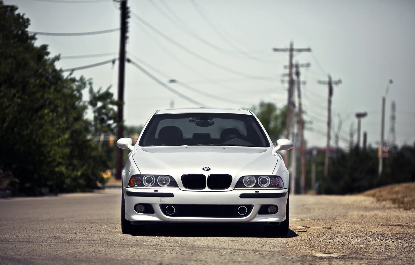 Photo wallpaper the sky, posts, BMW, silver, BMW, front view, E39, silvery