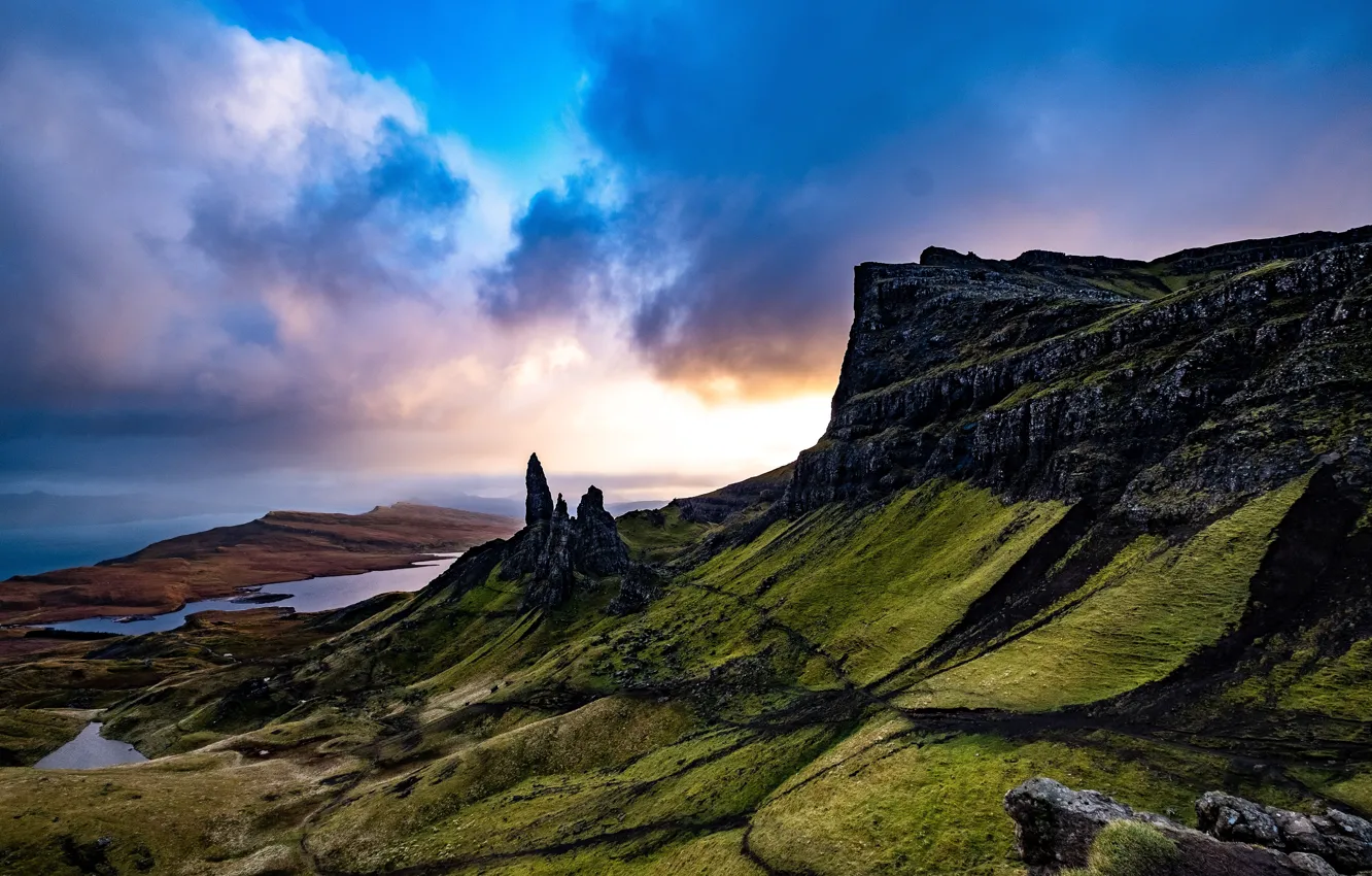 Photo wallpaper clouds, mountains, Mountains, Isle of Skye, the beauty of nature, Old Man of Storr