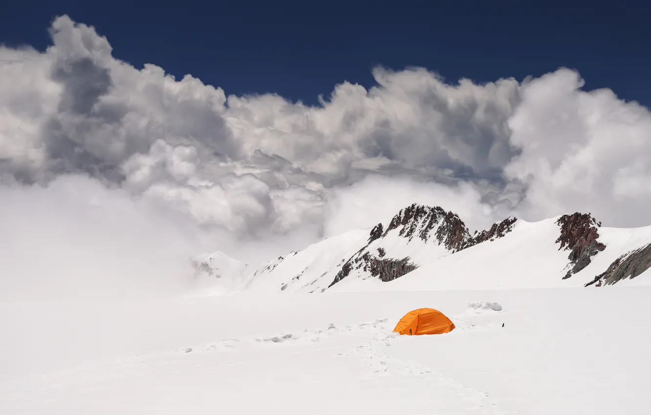 Photo wallpaper snow, Mountains, frost, top, tent, tourists