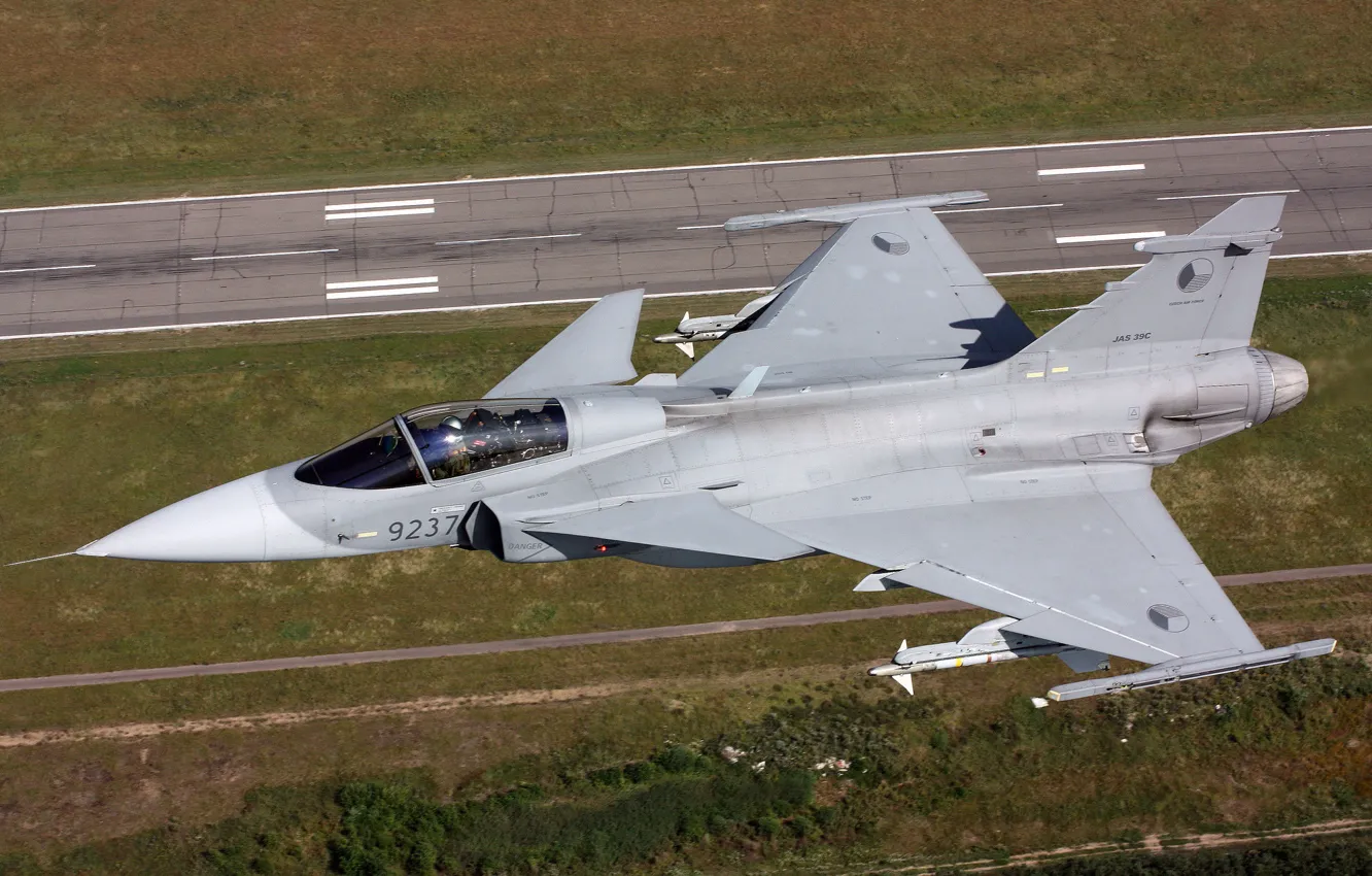 Photo wallpaper flight, strip, fighter, multipurpose, Gripen, JAS 39