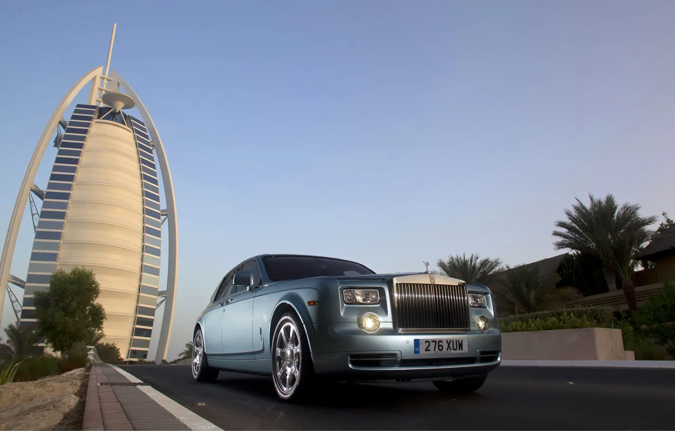 Photo wallpaper landscape, the city, Rolls-Royce, limousine, rolls Royce