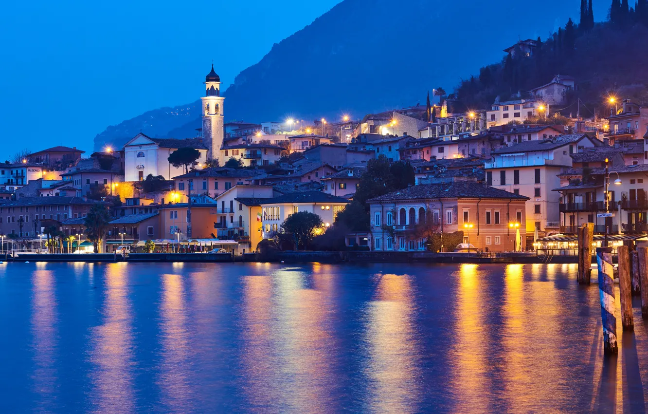 Photo wallpaper lake, building, home, Italy, night city, Italy, Lombardy, Lombardy